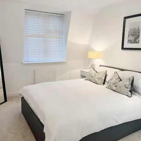 Beautiful Central London Mews, Sleeps 4-3